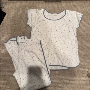 Lake Pima English Snowflake Pajamas Sz. S